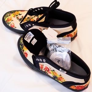 Supreme®/Vans® Jean Paul Gaultier®